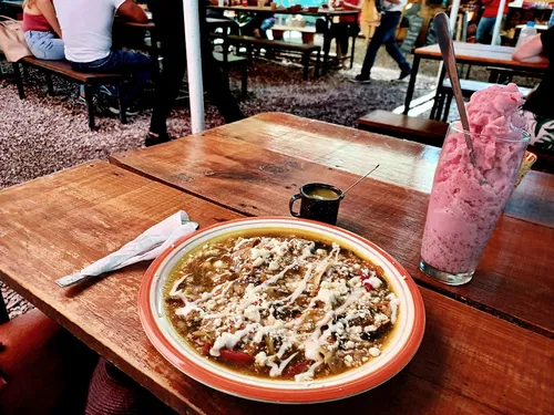 Image taken from https://i0.wp.com/www.makelikeanapeman.com/wp-content/uploads/2023/05/041523Lunch.jpg?ssl=1