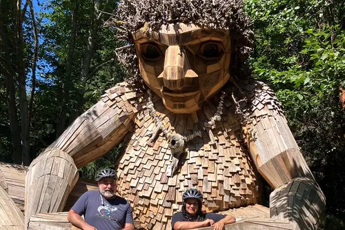 Image taken from https://images.dyvarcity.com/experience-images/dyvarcity_c75bbbf4a31f34f3815fb348a_df.jpg