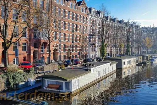 Image taken from https://www.amsterdam.style/wp-content/uploads/2016/12/amsterdam-jordaan-4-770x515@2x.jpg