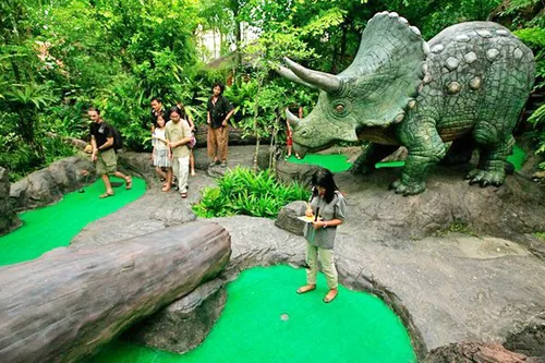 Image taken from https://cdn.phuket.net/bucket/directory/size/600/400/2006/01/1499-002.jpg