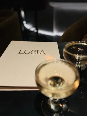 Image taken from https://s3-media0.fl.yelpcdn.com/bphoto/Rg-mKJWcCOnNYCBnsSc-HA/l.jpg