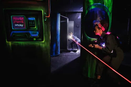 Image taken from https://cdn.getyourguide.com/img/tour/5ce2b6fdd846a.jpeg/146.jpg