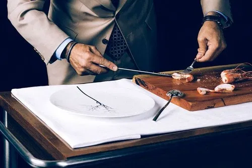 Image taken from https://img1.10bestmedia.com/Images/Photos/354761/Providence-chef_55_660x440.jpg