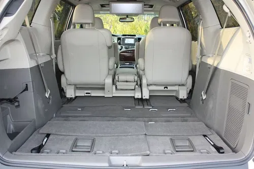 Image taken from https://dyvarcitydevmedia.b-cdn.net/experiences-images/dyvarcity_img_bb2b843c121e4f93cc0f7d517_1742082260147_c6.jpg?format=webp&amp;width=800