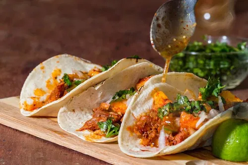 Image taken from https://images.dyvarcity.com/experience-images/dyvarcity_f6f4d2f877efa630d6118dd57_c3.jpg