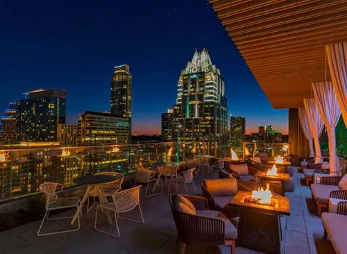 Image taken from https://www.therooftopguide.com/rooftop-bars-in-austin/Bilder/azul-rooftop-westin-austin-600-1.jpg