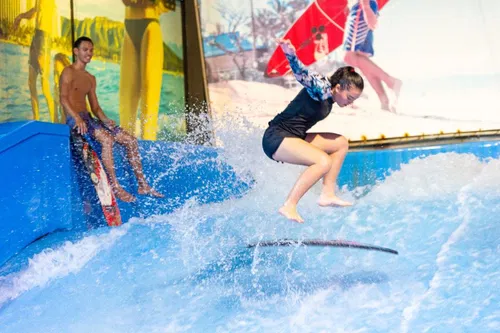 Image taken from https://image.kkday.com/v2/image/get/h_650%2Cc_fit/s1.kkday.com/product_24550/20190527024457_mZbI4/jpg