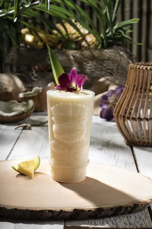 Image taken from https://www.horsingaroundinla.com/wp-content/uploads/2019/06/Isla-Nu-Bar-Pina-Colada-681x1024.jpg