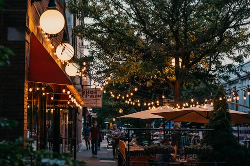 Image taken from https://cdn.choosechicago.com/uploads/2019/03/Andersonville-2-Photo-by-Jamie-Kelter-Davis.jpg