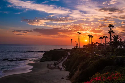Image taken from https://www.travelcaffeine.com/wp-content/uploads/2018/10/treasure-island-park-sunset-laguna-beach-california-522-750x500.jpg