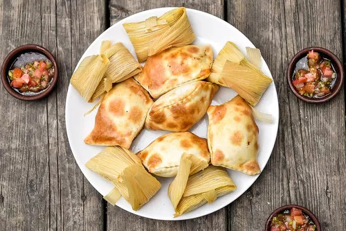 Image taken from https://dyvarcitymedia.b-cdn.net/experience-images/diskovery_81f08a22da51a6f02a20b6b78_1751621095436_5c.jpg?format=webp&amp;width=800