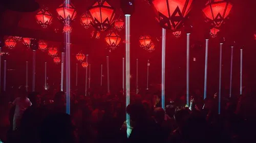 Image taken from https://s3-media0.fl.yelpcdn.com/bphoto/ktGrPZh_qdcDHYvc67pFZg/l.jpg