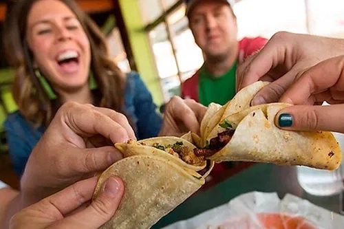 Image taken from https://images.dyvarcity.com/experience-images/dyvarcity_833b92feb87c9222f5f1c7c11_d9.jpg