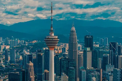 Image taken from https://dyvarcitydevmedia.b-cdn.net/experiences-images/dyvarcity_img_cf3ade50aa4c97140928c9432_1741733841126_f0.jpg?format=webp&amp;width=800