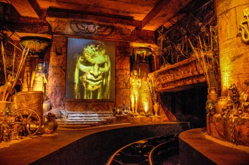 Image taken from https://worldofuniversal.com/wp-content/uploads/2022/08/revenge-of-the-mummy-the-ride-ush-1100x733.jpg