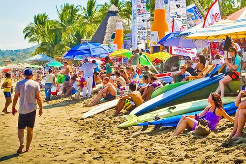 Image taken from https://portatil.mx/wp-content/uploads/2021/05/Sayulita-The-Boho-Surf-Town-in-Mexico.jpg
