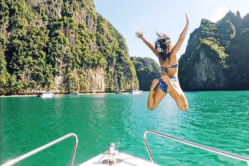 Image taken from https://images.dyvarcity.com/experience-images/dyvarcity_64eebad940e39ec24a6e711c0_3c.jpg