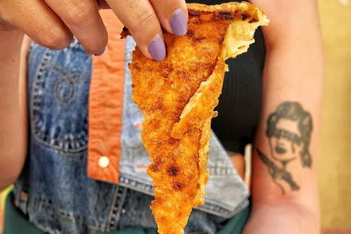 Image taken from https://dyvarcitymedia.b-cdn.net/experience-images/diskovery_7d7c058f0656d105d14773c77_1751620357724_cb.jpg?format=webp&amp;width=800