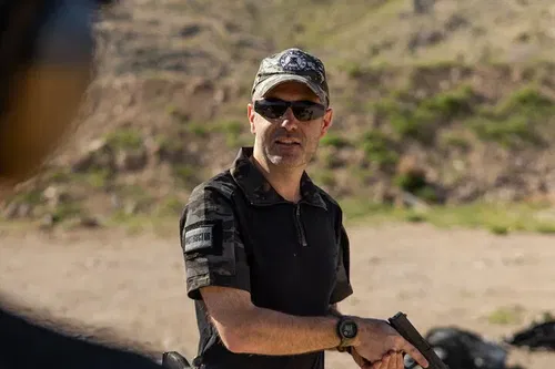 Image taken from https://images.dyvarcity.com/experience-images/dyvarcity_d034fd2306cdb08f0a085c6d2_1b.jpg?format=webp&amp;width=800