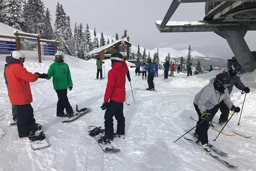 Image taken from https://cdn.powertraveller.com/media/full-day-ski-shuttle-to-breckenridge-d22201-412128P3-4.jpg