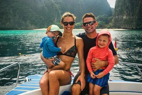 Image taken from https://images.dyvarcity.com/experience-images/dyvarcity_e0a220f2f5696dd2eb8dbbf29_8a.jpg