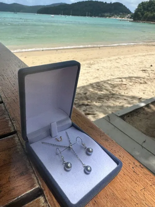 Image taken from https://phuketlovin.com/wp-content/uploads/2023/12/caption-4-3-768x1024.jpg