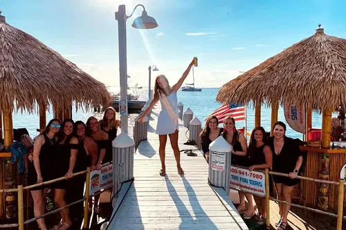 Image taken from https://images.dyvarcity.com/experience-images/dyvarcity_c96a3c3f64c1400f11f864be4_23.jpg?format=webp&amp;width=800