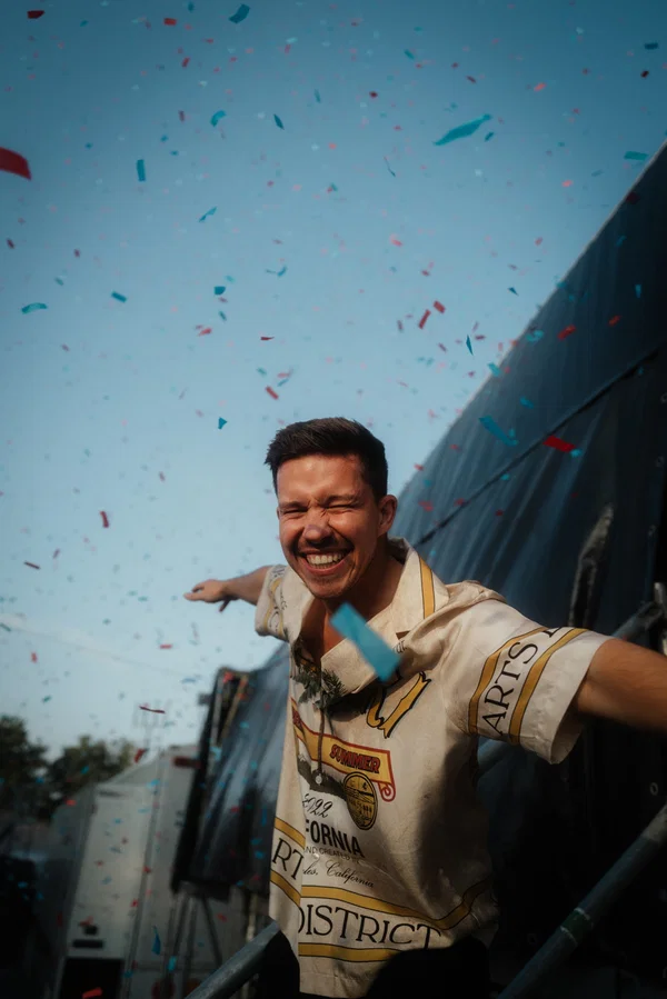 Nico Santos: Exclusive Logen-Seat Experience at Hamburg's Barclays Arena!