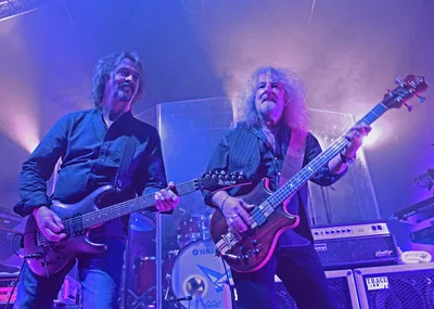 Barclay James Harvest feat. Les Holroyd: A Symphonic Rock Night in Bremen!