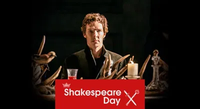 See HAMLET: Drama at Le Laurette Théâtre, Paris