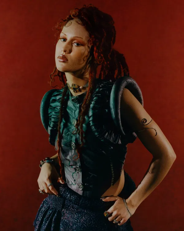 RAYE Live at Unipol Arena with ABSOLUTELY & AMMA