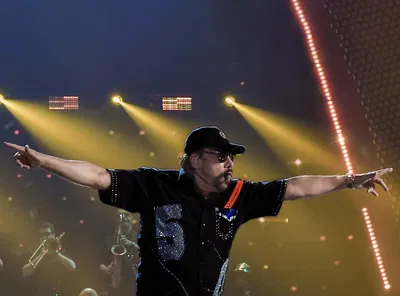 KC & The Sunshine Band: Party in Atlantic City!