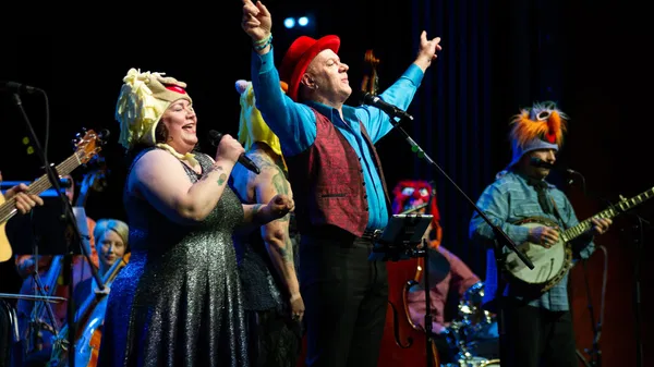 Rocky Mountain Christmas Jim Curry | Penn's Peak