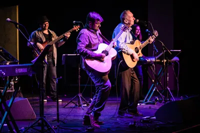 Al Stewart's Farewell Glasgow Serenade: A Night of Nostalgic Melodies with The Empty Pockets
