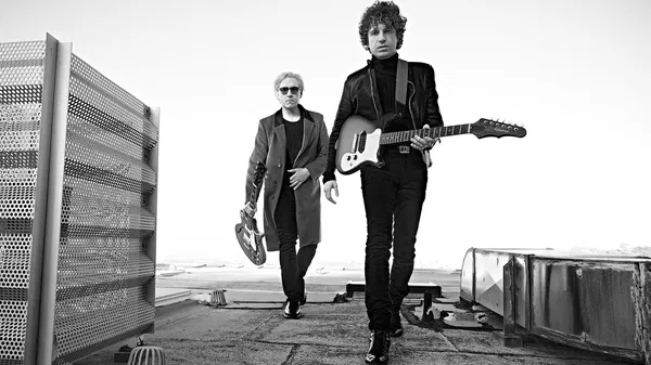 The Kooks Live in Milan: Rock Out at Fabrique!