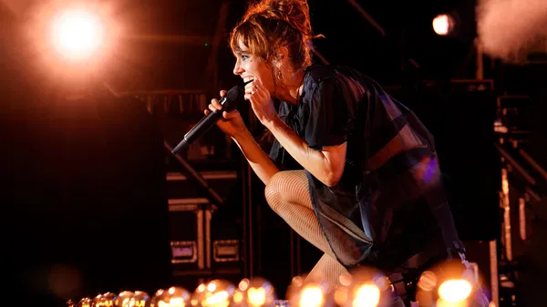 ZAZ Live in Rennes: French Chanson Sensation!