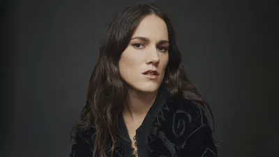 CLARA YSÉ Electrifies L'OLYMPIA: A Parisian Chanson Sensation!