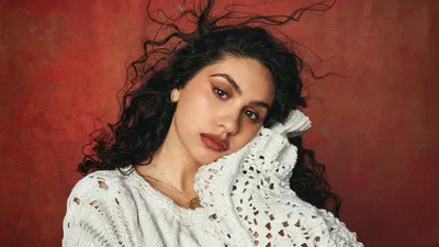 Alessia Cara Boston: See Love & Hyperbole!