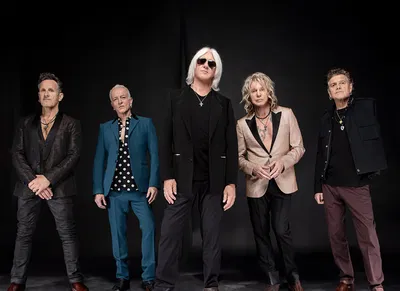 Def Leppard Roars into Hard Rock Live: A Night of Epic Rock Anthems!