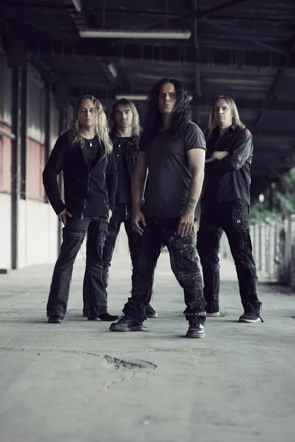 KREATOR Live in Paris: Thrash Metal Mayhem!