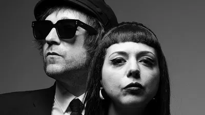 The Courettes Rock Hengelo: A Night of Garage Rock Mayhem!