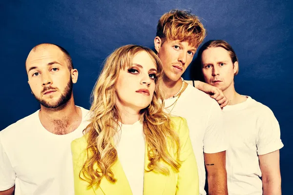 Haloo Helsinki! Live at Allas Live in Helsinki