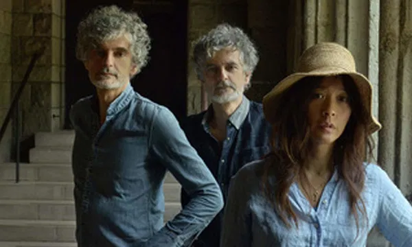 Blonde Redhead Live at Volkswagen Arena