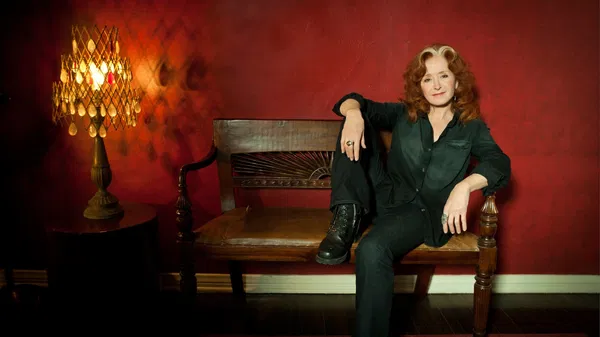 Bonnie Raitt Live in Bellingham: Mount Baker Theatre