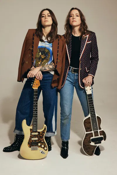 Larkin Poe Electrifies Glasgow: A Night of Blues-Rock Mastery at O2 Academy!