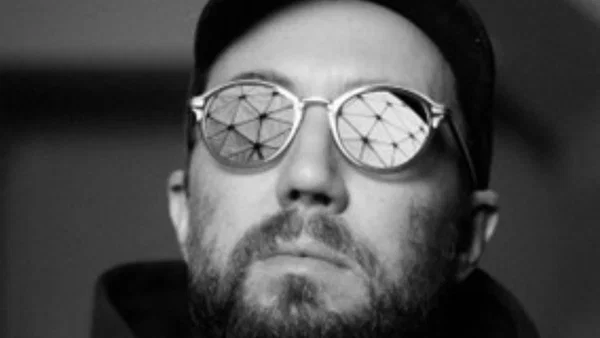Prinz Pi Live: Hip-Hop Icon Storms Stuttgart's Im Wizemann!