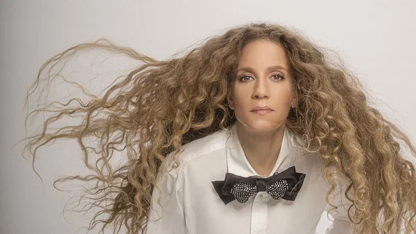 Book Tickets: Amanda Marshall Live at Scotiabank Centre