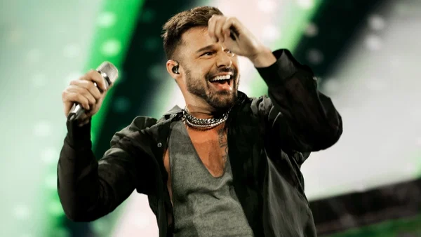 Book Tickets: Ricky Martin Live at Ravinia Highland Park