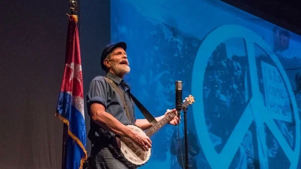 Pete Seeger: Inconvenient Folksinger w/ Randy Noojin