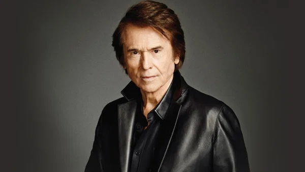 Raphael Live at Le Pin Galant Tickets